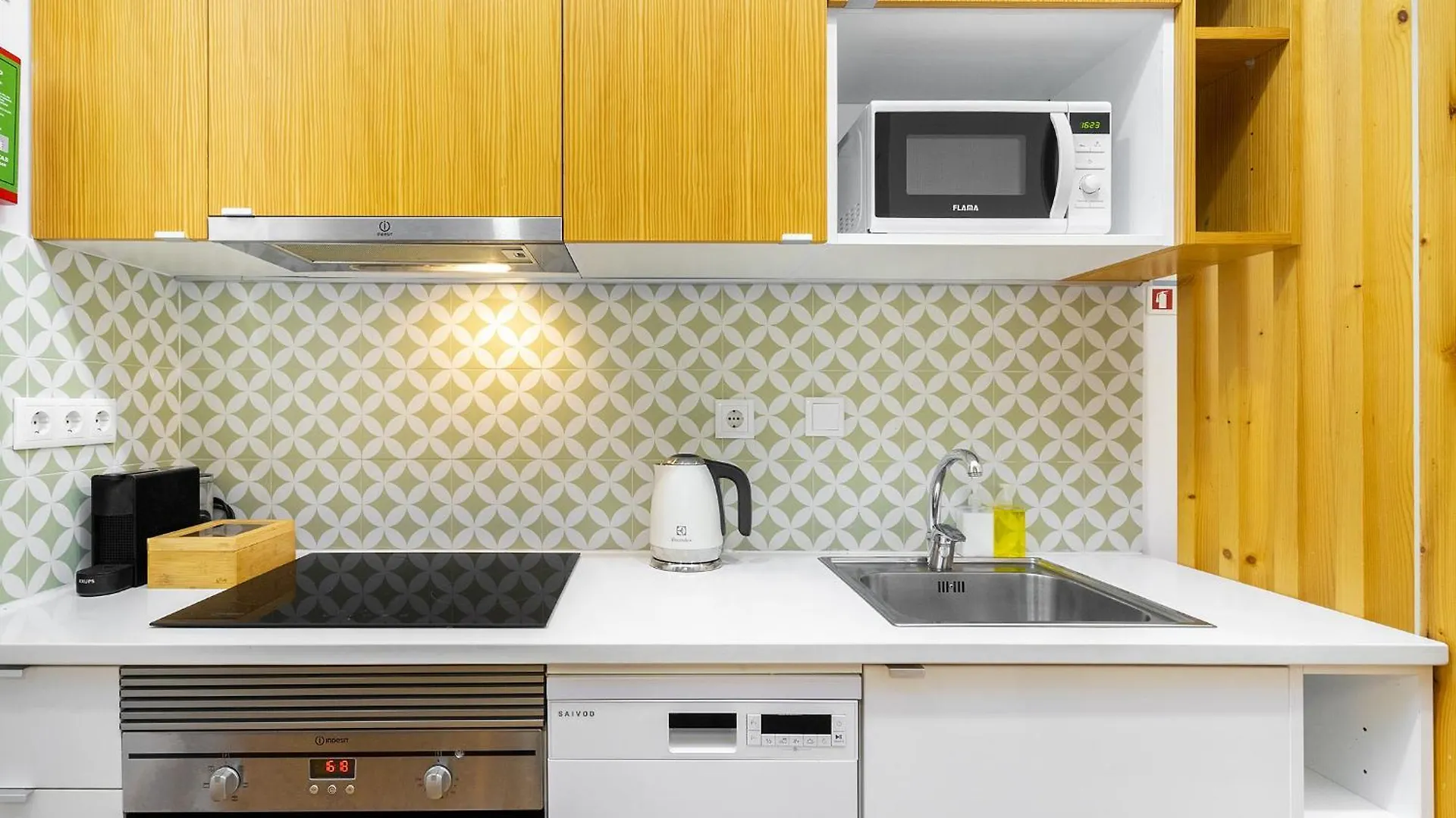 Whome Dreamy Living Your Chic Graca Retreat Lisboa Apartman
